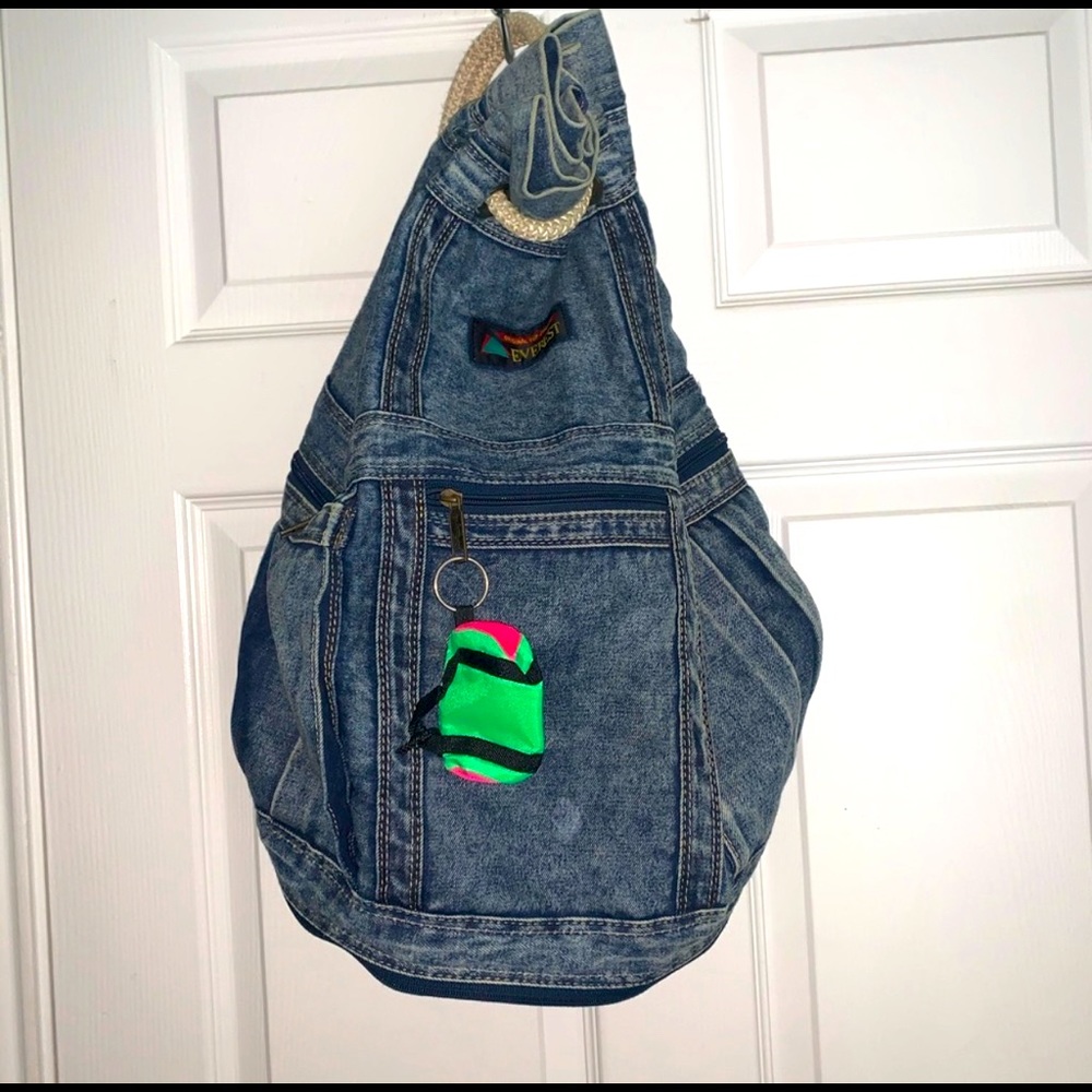 Everest sling backpack